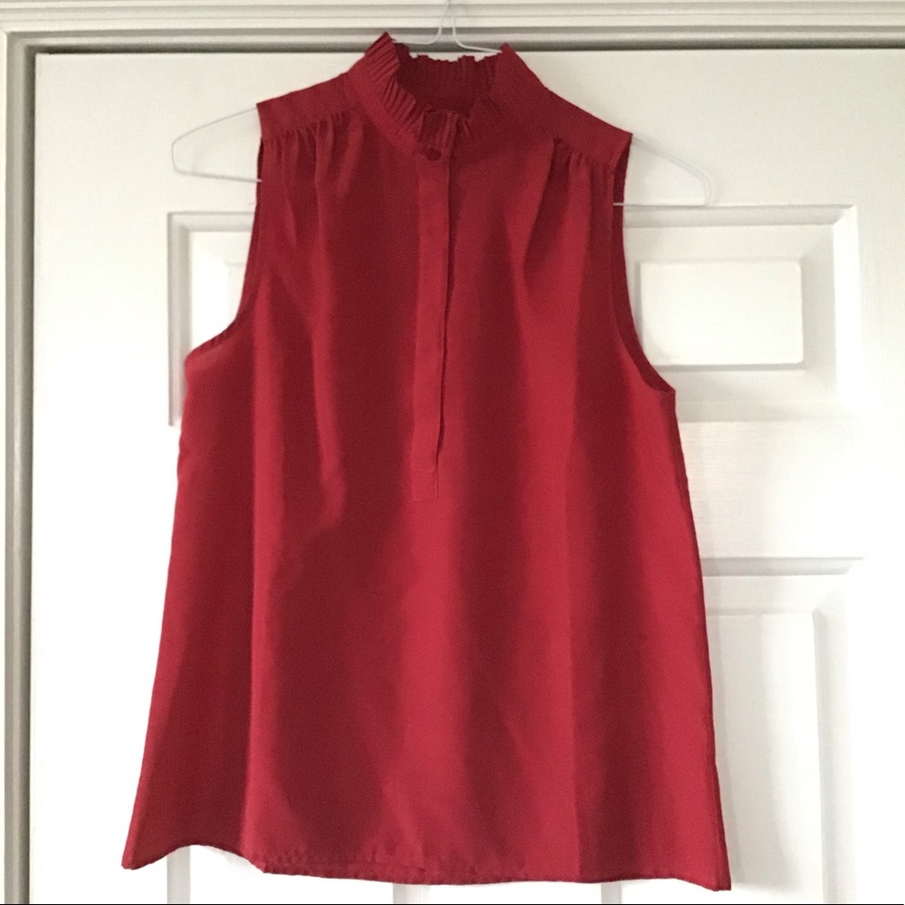 Red sleeveless shell